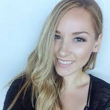 Samantha Gee's Instagram, Twitter & Facebook