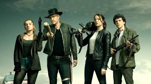 In addition to blasting several zombies to bits, stone got to whack bill murray. Kostenlose Hintergrundbilder Ruben Fleischer Emma Stone Woody Harrelson Zombieland 2 Doppelhahn Zombieland Bilder Fur Ihren Desktop Und Fotos