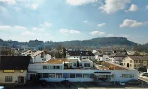 Auf unserer themenplattform für immobilien mit erstbezug in der schweiz finden sie über 15120 topaktuelle angebote. Kaufen Und Verkaufen Von Immobilien Grundstucke Villen Wohnungen Renditeimmobilien Und Einfamilienhauser