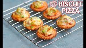 Dilerseniz kendi monako yazılarınızı sitemizde yayınlayabilirsiniz. Cheesy Monaco Pizza Bites Cheese Salt Biscuit Pizza Cracker Pizza Youtube