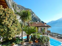 Swimming pool, internet, tv sleeps: Gardsee Limone Sul Garda Hotel Aktivurlaub