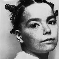 Anna Kamalyan's Instagram, Twitter & Facebook