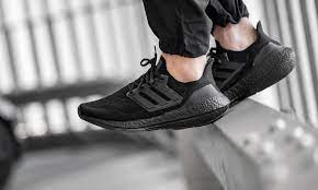 Boost has always lead the way in cushioning and energy return. Adidas Ultraboost 21 Black 43einhalb Sneaker Store