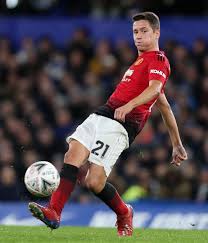 Why ander herrera is leaving manchester united released an emotional video of ander herrera bidding an adieu to the fans as we will never forget this moment from ander herrera. Herrera Ready To Commit To Man Utd And Sign New Three Year Deal Worth 100 000 A Week After Club S Turnaround