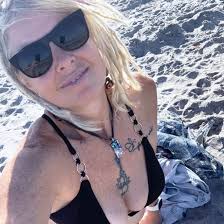 Janet Florence (@nwmoonbeam) • Instagram photos and videos