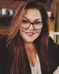 Vickie Brown's Instagram, Twitter & Facebook