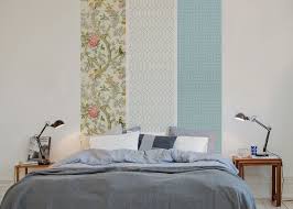 Au Fil Des Couleurs La Tendance Mix And Match Tete De Lit Papier Peint Idee Deco Facile Tete De Lit