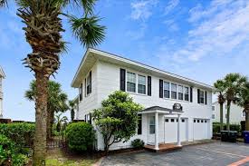 .company offers a premium selection of isle of palms vacation homes, oceanfront accommodations and condo rentals. Isle Of Palms Ocean Drive Luxury Oceanfront Vacation House Elliott Beach Rentals