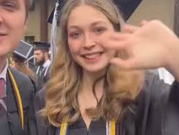 🪞 Senior Sunday! Thank you again @stephaniebarnesphoto 🫶🏻 #senior #dance  #teenactor