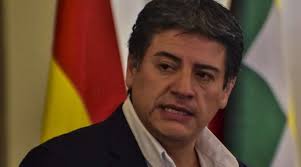 Ministro Justiniano rechaza supuesta coacción a exviceministro Romano y  niega diferencias