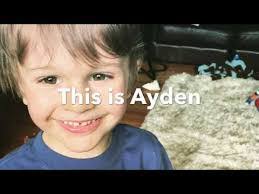 Melissa Hyder's Instagram, Twitter & Facebook