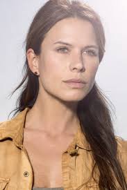 Rhona mitra to play mercy graves on the cw series, robert baker also cast». Rhona Mitra People Filmanic