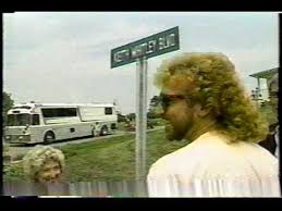Keith Whitley I Wonder Do You Think Of Me Ride Version Country Music Artists Old Country Music Best Country Music
