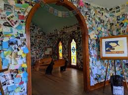In st johnsbury, vermont, there is a unique pet friendly attraction known as dog mountain. Visiting The Dog Chapel Stephen Huneck Art Gallery At Dog Mountain Vt No Home Just Roam