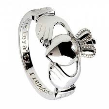 How To Properly Pronounce The Irish Word “Claddagh”
