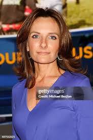 Lisa Fletcher's Instagram, Twitter & Facebook