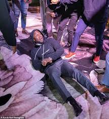 Jun 13, 2021 · we all come into this building kevin hart is in and we all laugh. Kevin Hart Falls To The Floor While Busting Out Moves In The Middle Of A Dance Circle Daily Mail Online