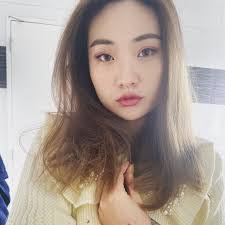 Iris Zhang's Instagram, Twitter & Facebook