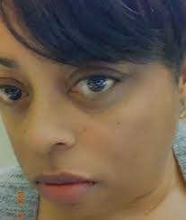 Karyn Lynn's Instagram, Twitter & Facebook