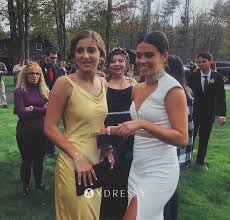 Now you can capture the same star look with a kate hudson style yellow prom dress! Kate Hudson Yellow Satin V Neck Long Formal Dress Xdressy