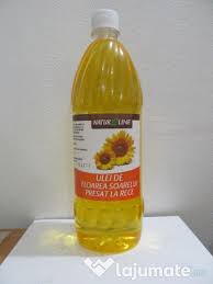 Pentru comenzi cu cantitati mai mari, ueiul poate fi imbuteliat in recipiente de 5, 8 sau 10 litri. Ulei Floarea Soarelui Presat La Rece Productie Proprie Adroi Food