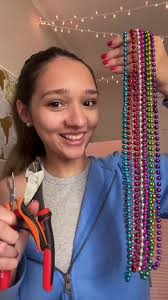 How to Make A Teddy Bear Out of Mary Gras Beads