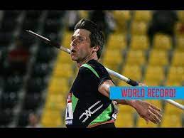 A las 18.30 horas zelezny empezó con un tiro de 87,76 metros, continuó con 92,88 y en el tercero logró esos 98,48 que mejoraban su récord mundial en casi tres metros. Jan Zelezny 94 74m Old World Record Javelin Throw Youtube
