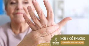 THỰC HƯ CHUYỆN BẤM HUYỆT THẢI ĐỘC CƠ THỂ