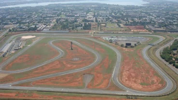 Stock Car firma parceria com governo do DF para revitalizar o autódromo de Brasília - Diário do Poder