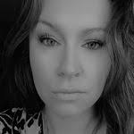 Crystal Straub's Instagram, Twitter & Facebook