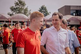 Déclaration de mandats à la cour des comptes. Alexander De Croo On Twitter Groot Feest In Brakel Kevin De Bruyne Op Bezoek Bij De Leerlingen Van Basisschool Sint Augustinus Scoren In Rusland Debruynekev Gewoon Doen Redtogether Duivelseplus Fifaworldcup Https T Co Yoipngko7c