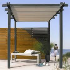 Sichtschutz Im Garten Schutzen Sie Ihre Privatsphare Sichtschutz Garten Pergola Schatten Pergola Uberdachung