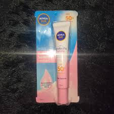 In the lab, we noticed that this. New Nivea Sunscreen Sun Face Protection Serum Spf 50 Pa Instant Aura 30ml Kesehatan Kecantikan Kulit Sabun Tubuh Di Carousell