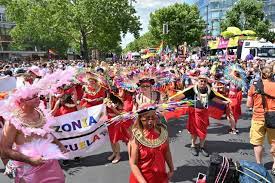 Ich bin zum 30.09.2019 gekündigt. Csd Berlin 2019 2 Journal