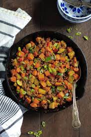 This Ground Beef Zucchini Or Squash But Dice Squash Cook With Sweet Potatoes I Added Another 1 4 C Sweet Potato Skillet Beef Recipes Lean Ground Beef Recipe