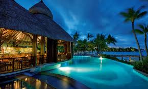 Le Touessrok Hotel 5 A L Ile Maurice Leading Hotel Of The World Ile Maurice Beaux Endroits Hotel De Luxe