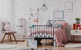 Kamar yang nyaman identik dengan ruangan luas. Inspirasi Kamar Tidur Fancy Untuk Cewek Yang Doyan Mager Lama Lama Desainnya Nyaman Semua