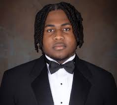 HEARTBREAKING: Friends, family, and teachers are mourning after Demetrius  Moore, a senior at North Forrest High School in Mississippi, drowned during  Spring Break. Demetrius and a group of friends traveled to a