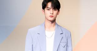 The best gifs are on giphy. Pledis Entertainment Announces Seventeen S Mingyu Has Cleared Up His School Bullying Accusations And Will Resume Activities Koreaboo