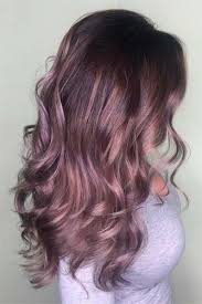 Cheveux Lilas Avec Un Gout En Chocolat Les Plus Beaux Modeles A Suivre Lilac Hair Hair Styles Hair Color 2018