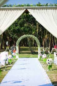 Wir verkaufen über 1000 stück stuhlhussen weiß rückenlehne stuhlbezug rund bügelfrei stretch. Heiraten Im Freien Weisser Teppich Im Freien Outdoor Hochzeit Heiraten
