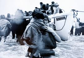 wahine: into the arms of strangers