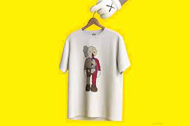 The store is the biggest in southeast asia. Cerita Serbuan Pembeli Uniqlo X Kaws Di Senayan City Antre Sejak Pagi Hingga Menangis Tak Kebagian Halaman All Kompas Com