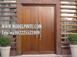 Pada proses pembuatan kami lakukan langsung dari furniture jepara dengan bahan baku kayu jati perhutani berkualitas. Daun Pintu Rumah Mewah Kayu Jati Model Pintu Minimalis Rumah Kamar Utama Kupu Tarung Terbaru Dari Kayu
