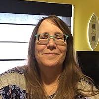 The Art of Minimalism: A Simple Guide to Declutter and Organize Your Life  by Olivia Telford