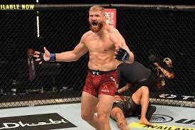 The highly anticipated showdown between adesanya and blachowicz takes place in the early hours of sunday, march 7 at the apex in las vegas. Jan Blachowicz Will Ko Israel Adesanya So Take Your Ufc 259 Betting Line And Shove It Mmamania Com