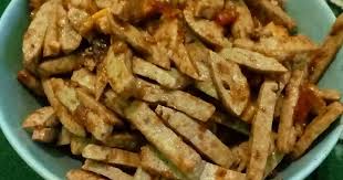 Karedok itu makanan khas sunda yang campurannya itu. Cara Membuat Basreng Karedok Ilmushoru