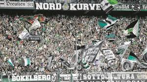Borussia mönchengladbach had been formed in 1900 when a group of young men had assembled at the restaurant anton. Borussia Monchengladbach Fans Zerfleischen Sich Selbst Borussia Monchengladbach Borussia Monchengladbach
