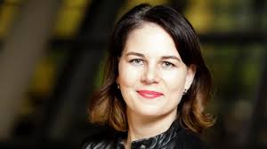Jetzt ist es also so weit: Annalena Baerbock Ist Kanzlerkandidatin Der Grunen Ein Portrait Im Video Stern De