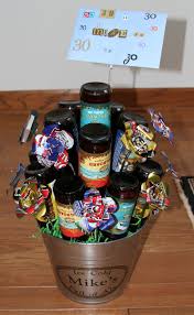 Pin By Stephanie Clasen On Craft Ideas Beer Bouquet Valentines Beer Diy Gift Baskets